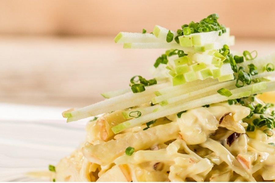 Sommerlicher Apfelsalat - Südtiroler Bäuerinnenorganisation