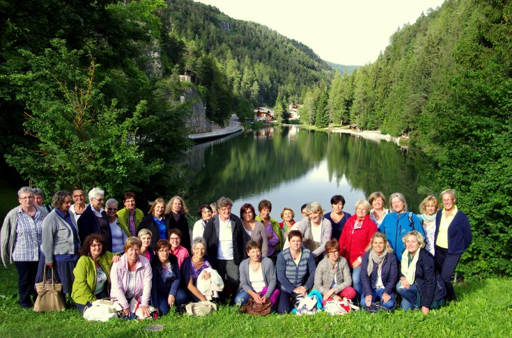 Gruppenbild am Lago Smeraldo-Fondo