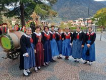 Tradition: Weitergeben der Flamme
