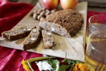 Weihnachtliches Apfel-Früchtebrot