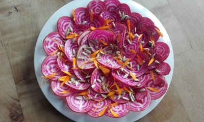 Carpaccio di barbabietola con pera e noci